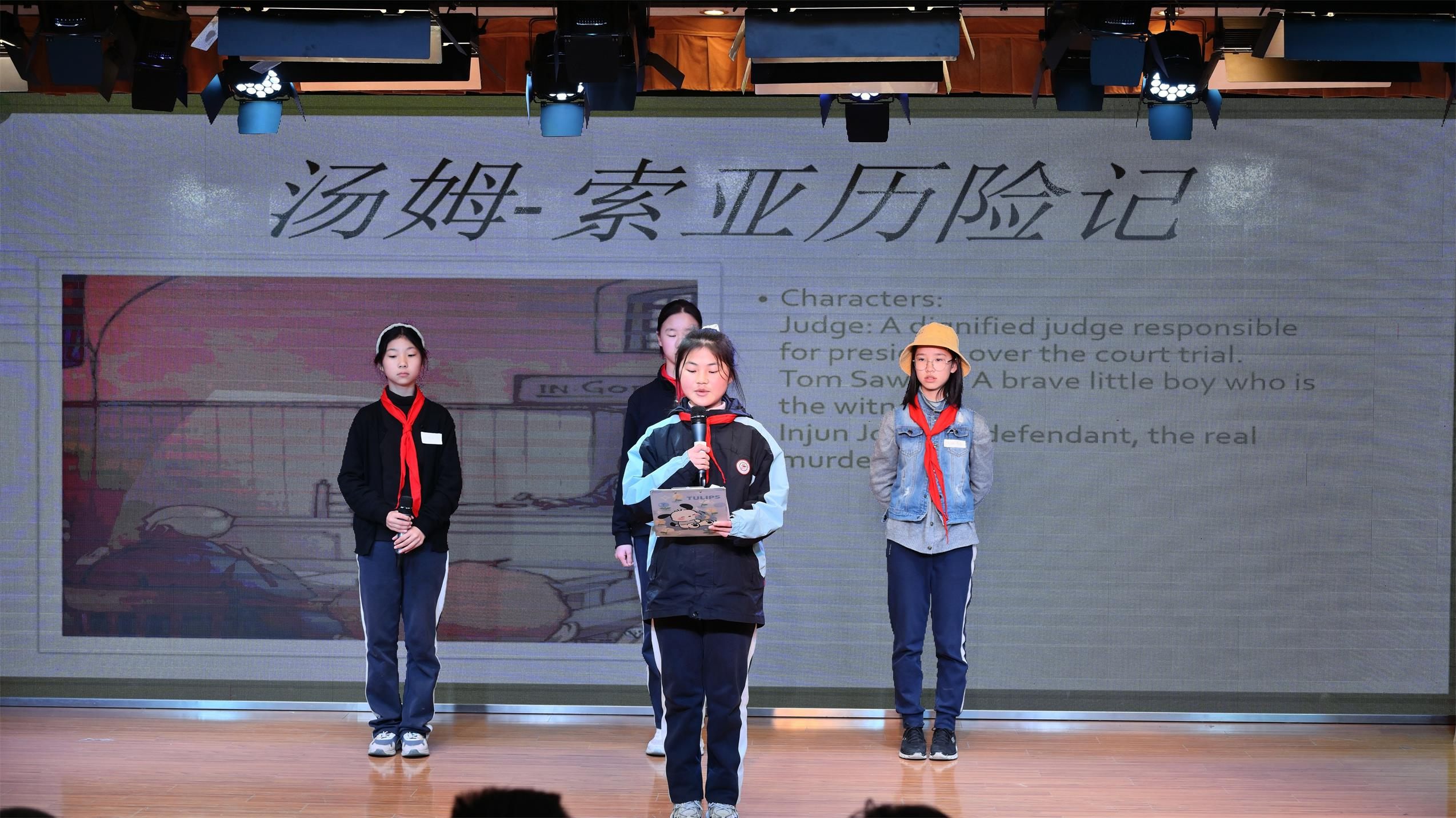P328 XYX 0497.jpg